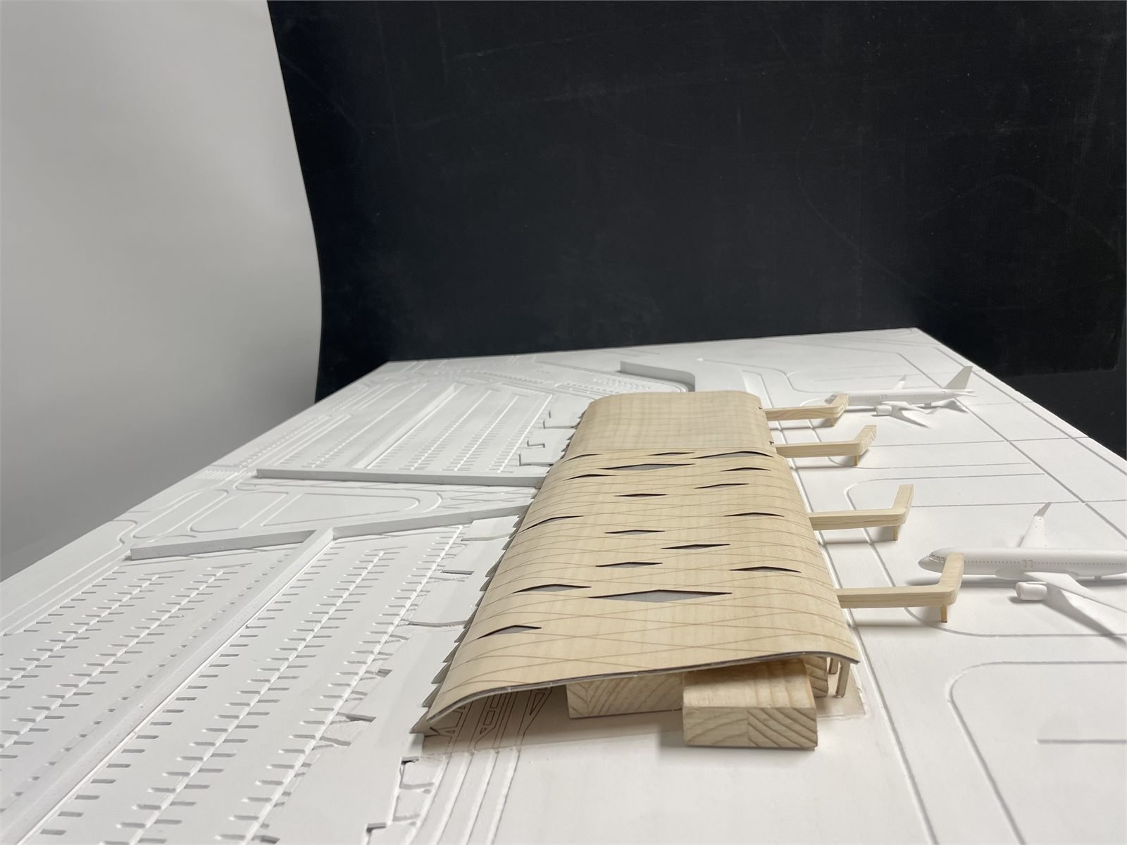 Airport Terminal Model, photo 2 of 7